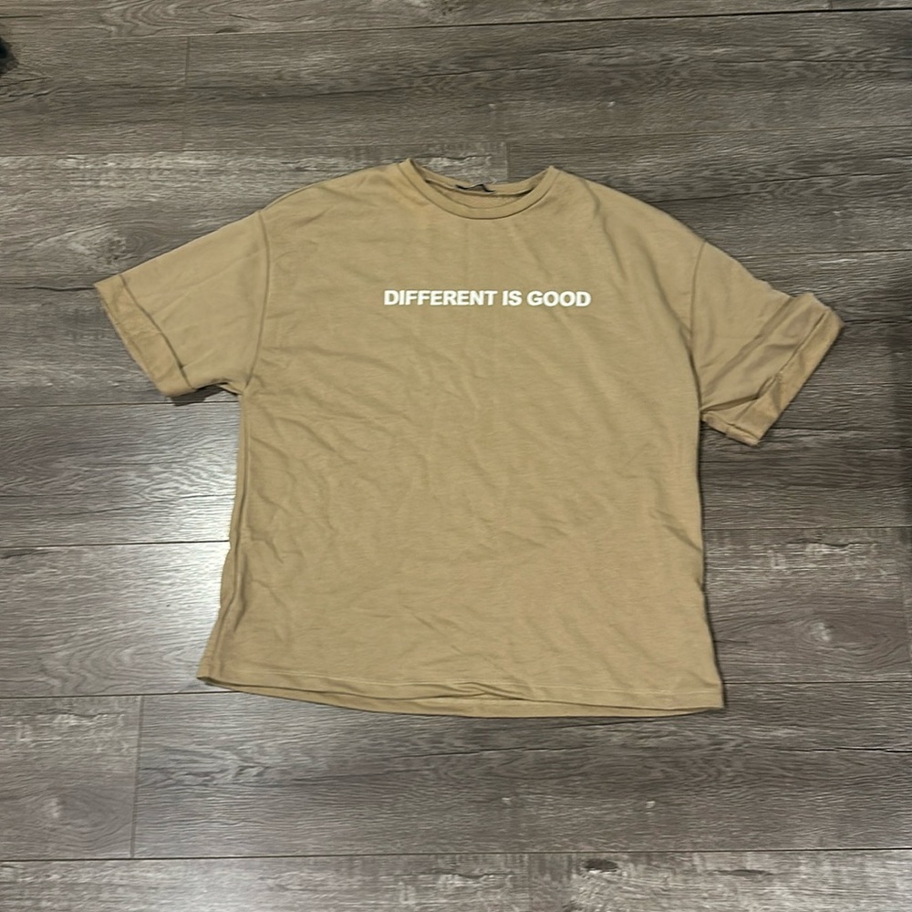 Zara t-shirt size M
